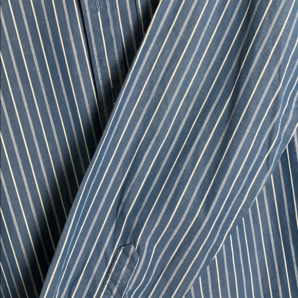 HOLLISTER Casual Button Down Shirt - Picture 6 of 7